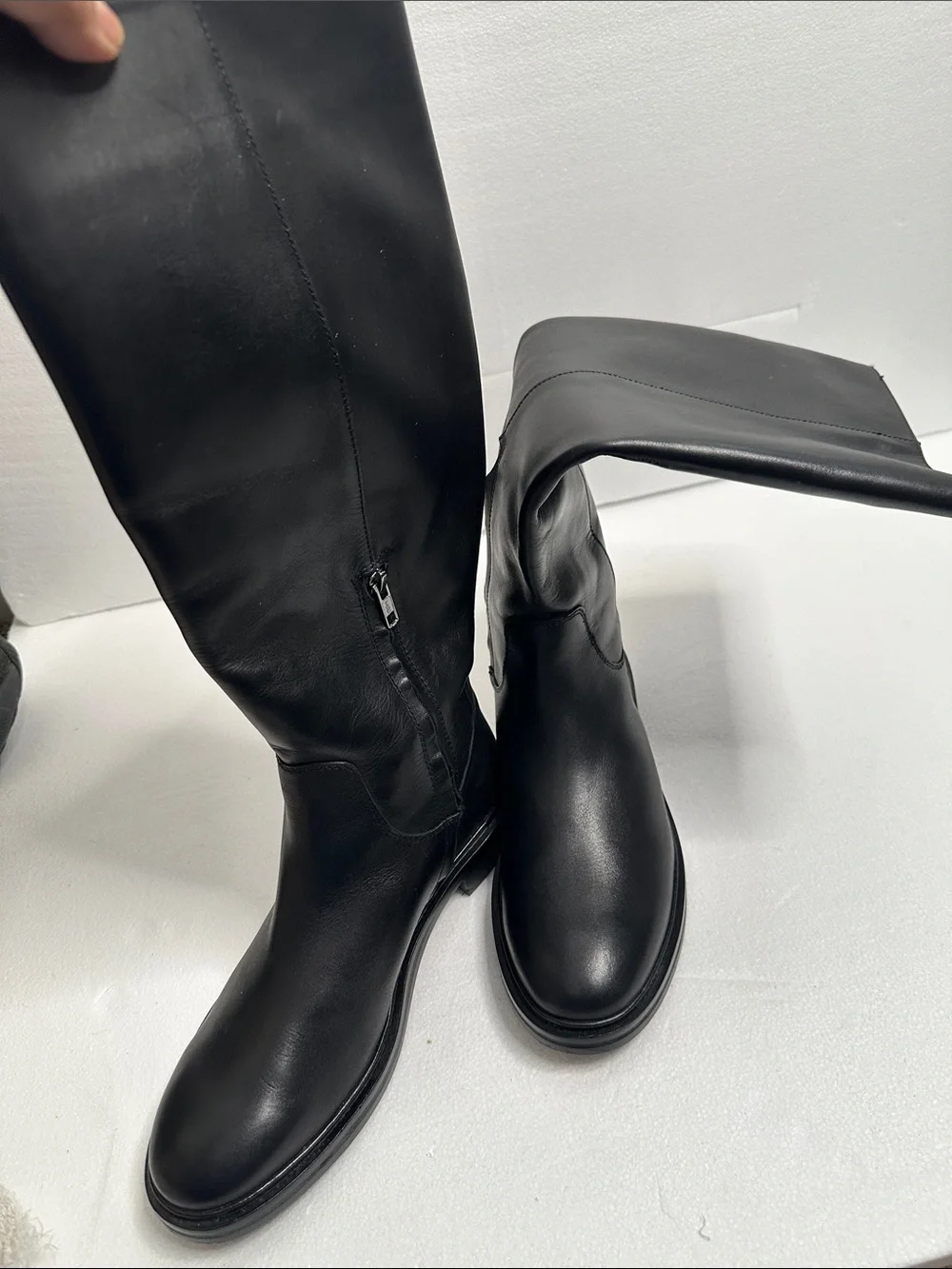 Madewell sleek black